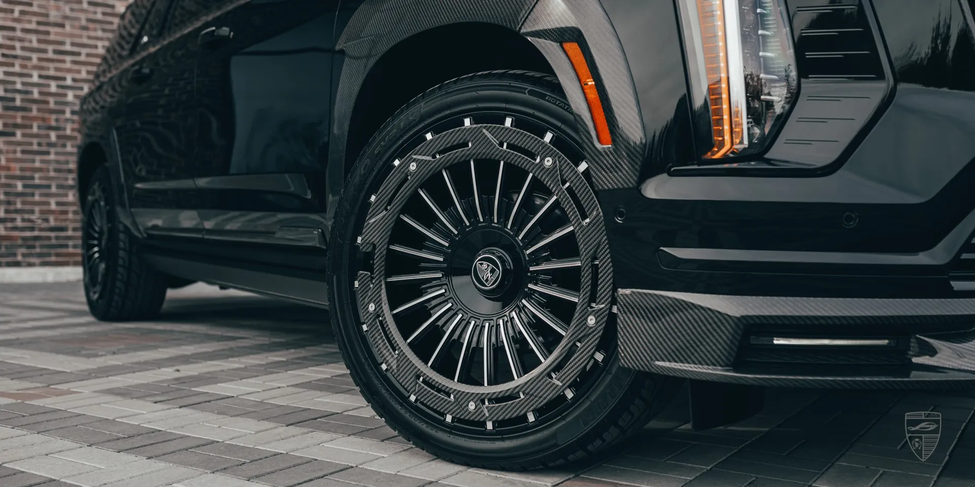 Элитный Escalade 600 с топовым пакетом рестайлинга Escalade 600 — коллекционная версия с премиум-задней частью