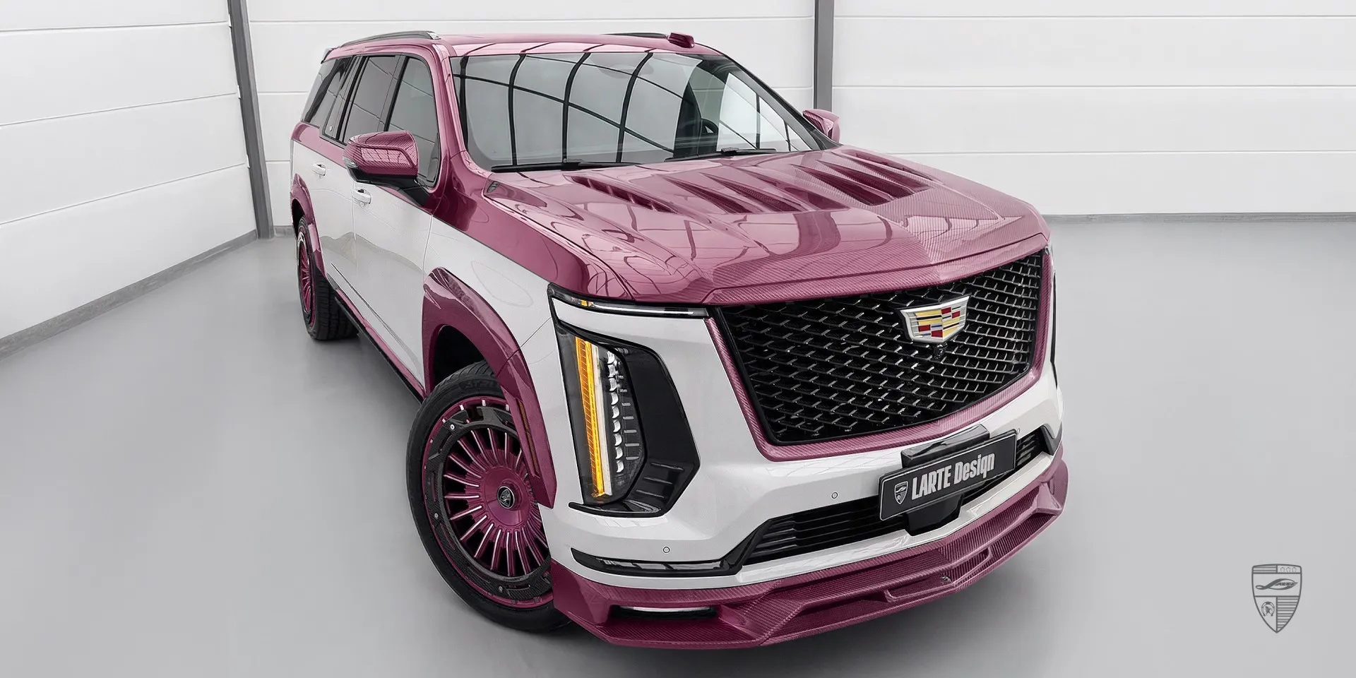 Эксклюзивные варианты цветовой гаммы для семейного внедорожника Cadillac Escalade