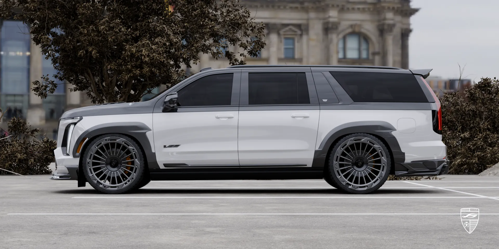 Боковой профиль Escalade‑V Collector Series: элегантный силуэт с новым дизайном колёс