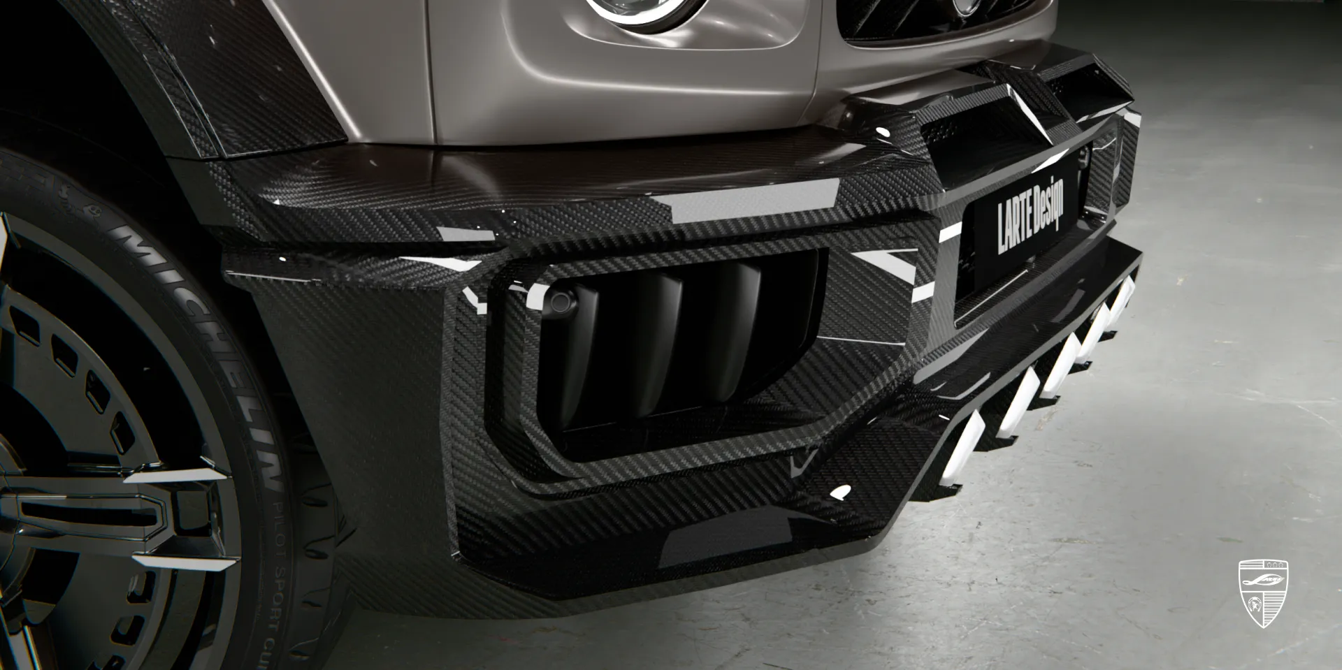 Карбоновые аксессуары на G 63 AMG после рестайлинга — накладки зеркал и отделка крыши