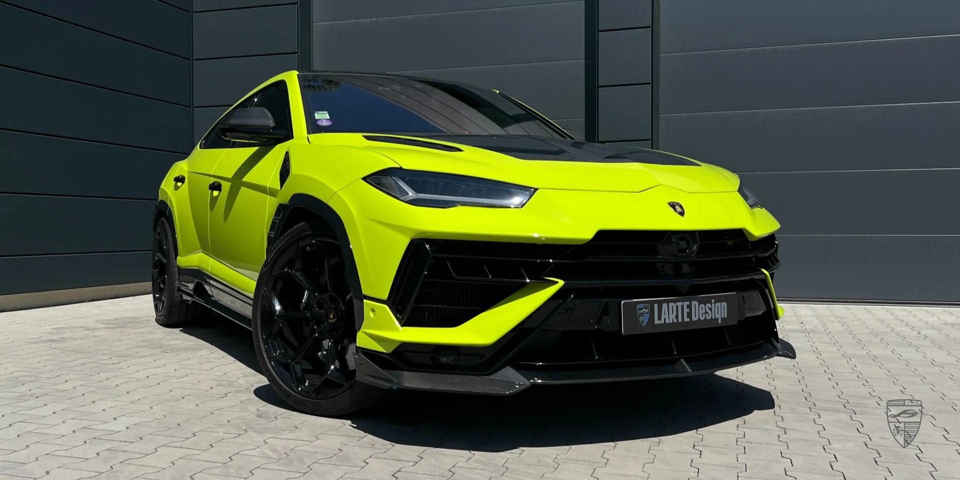 Кастомный widebody для жёлтого Urus Performante: точная подгонка и расширенные арки