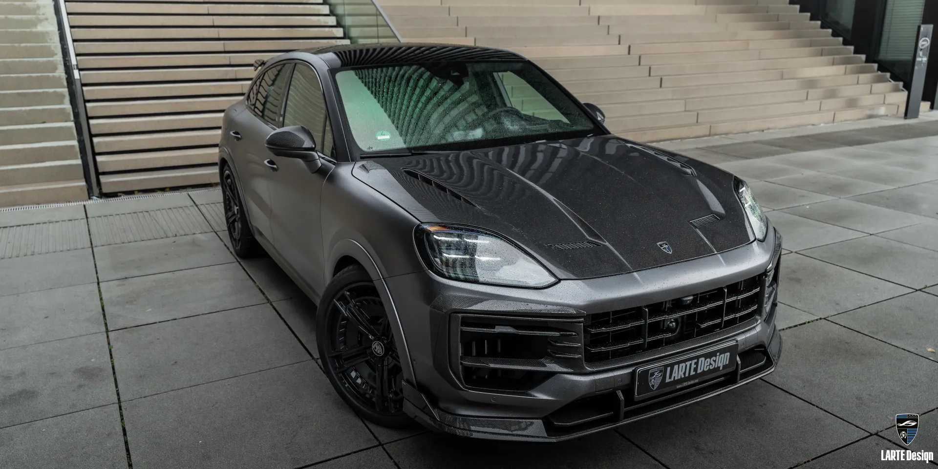 Внедорожник Porsche Cayenne S Coupe с тюнингом премиум класса - сочетание мощи и элегантности