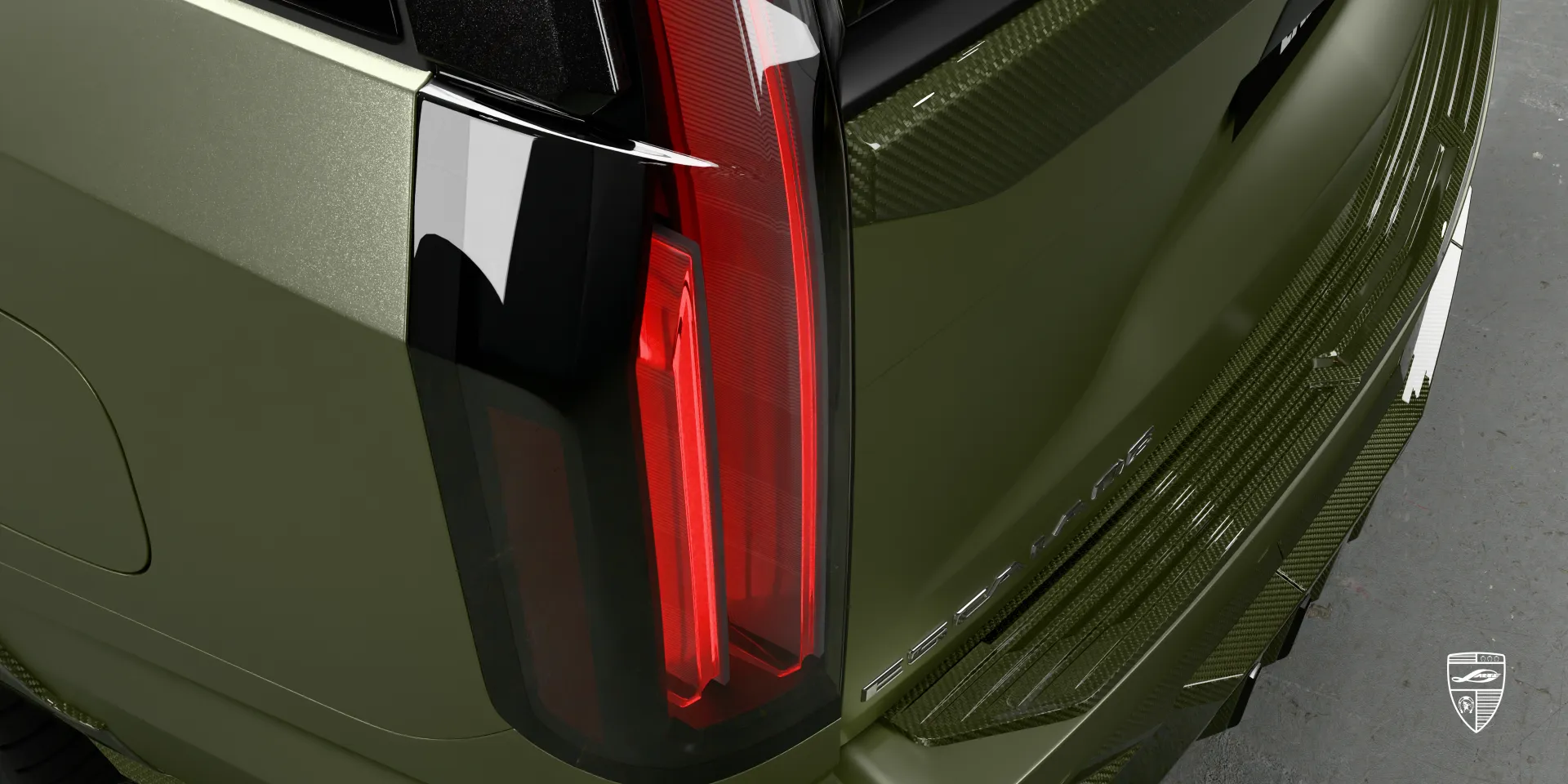 Escalade в зелёной плёнке: widebody‑тюнинг с точной посадкой и агрессивными линиями