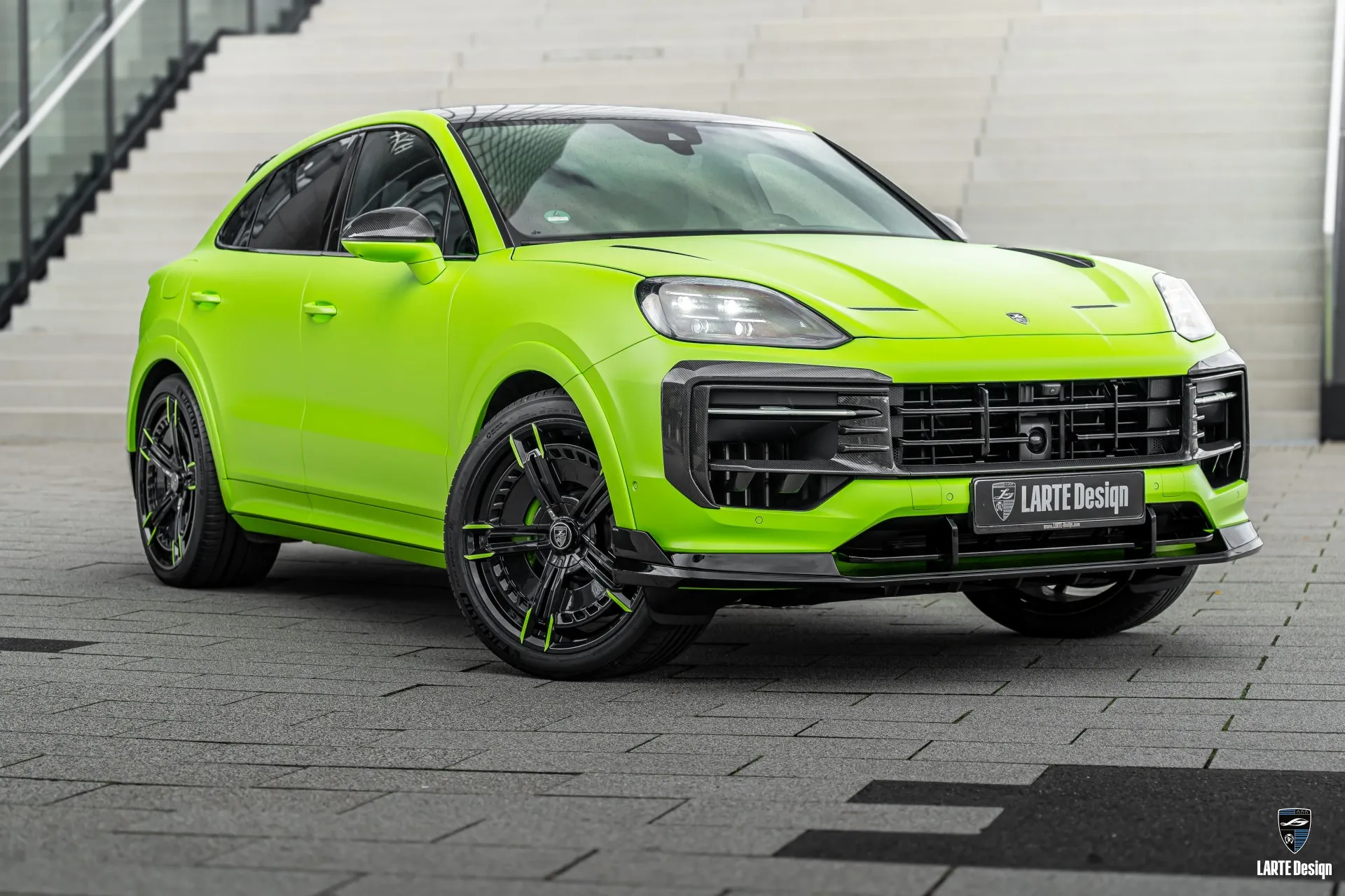 Porsche Cayenne S Coupe с эксклюзивными элементами тюнинга LARTE Edition.