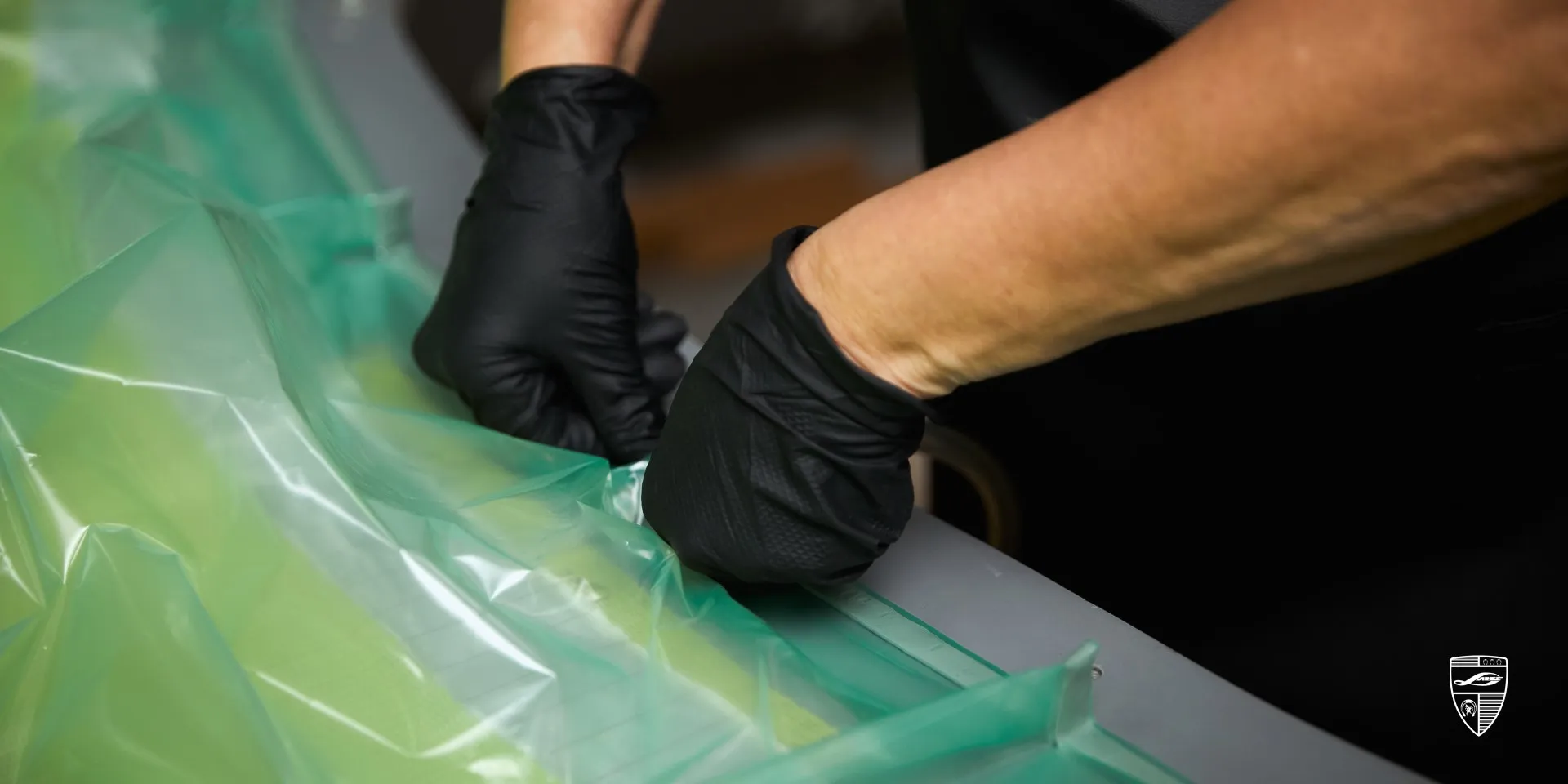 Удаление воздушных карманов из prepreg карбона (дебалкинг)