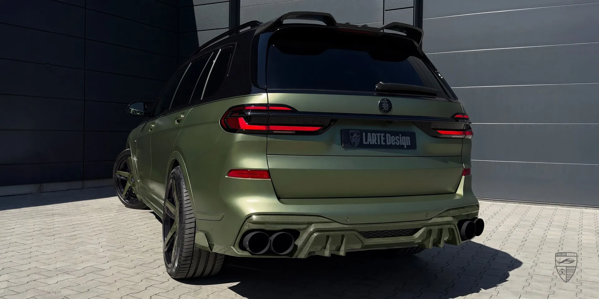 Обновление экстерьера BMW X7: передний бампер, боковые юбки и диффузор