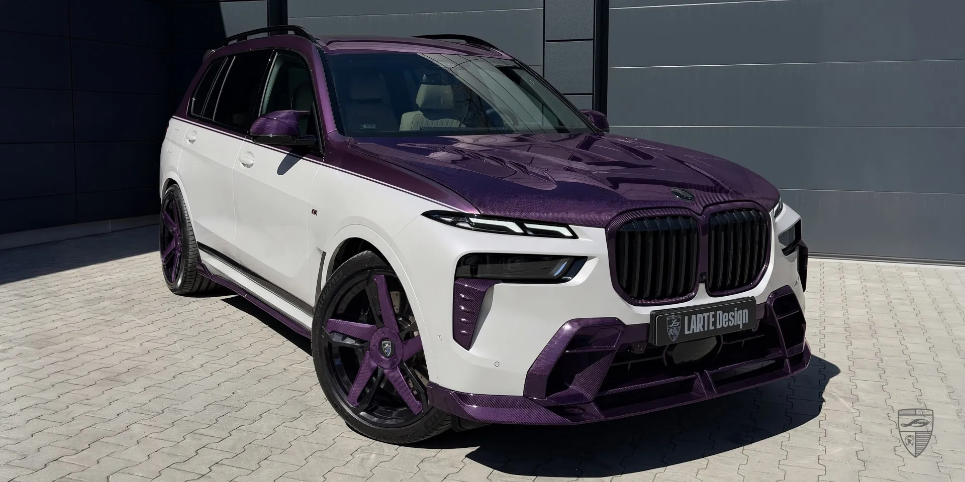 Pre‑preg‑карбоновый комплект для BMW X7: панели, отверждённые в автоклаве, и гладкая поверхность