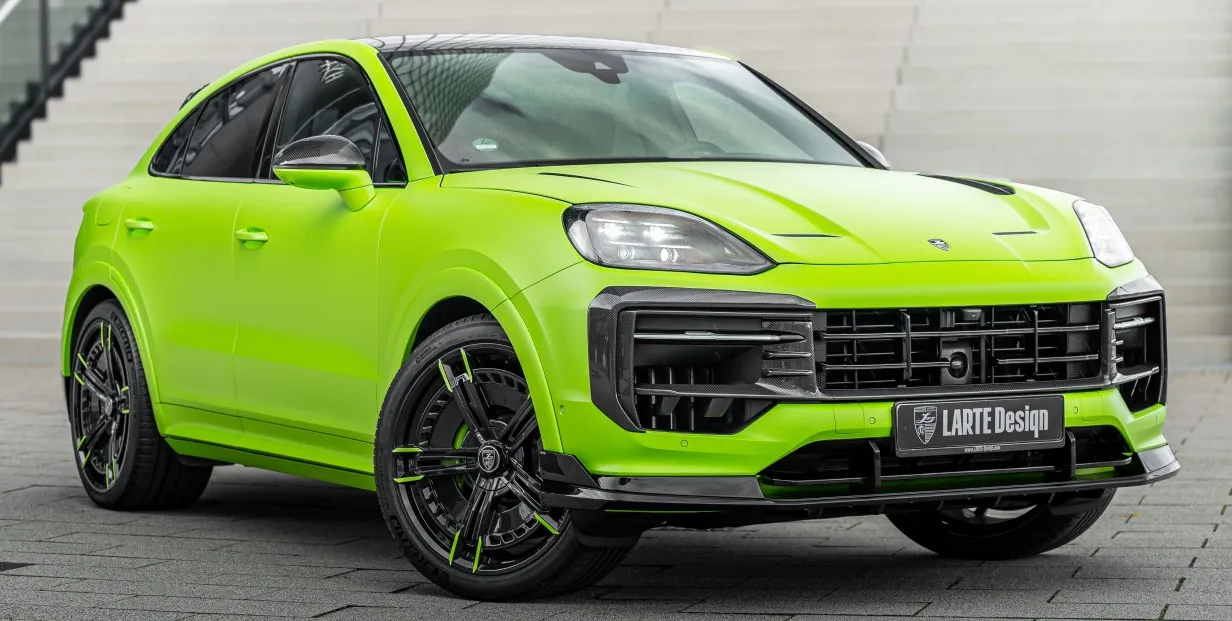 Зеленый Porsche Cayenne S coupe в обвесе от LARTE Design