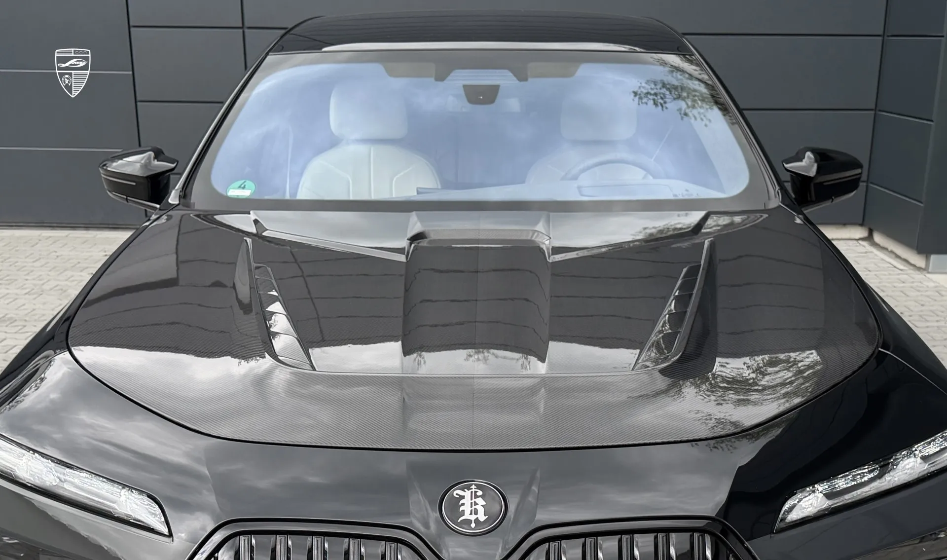 Карбоновый капот для седана BMW 7 Series G70 760i от LARTE Design