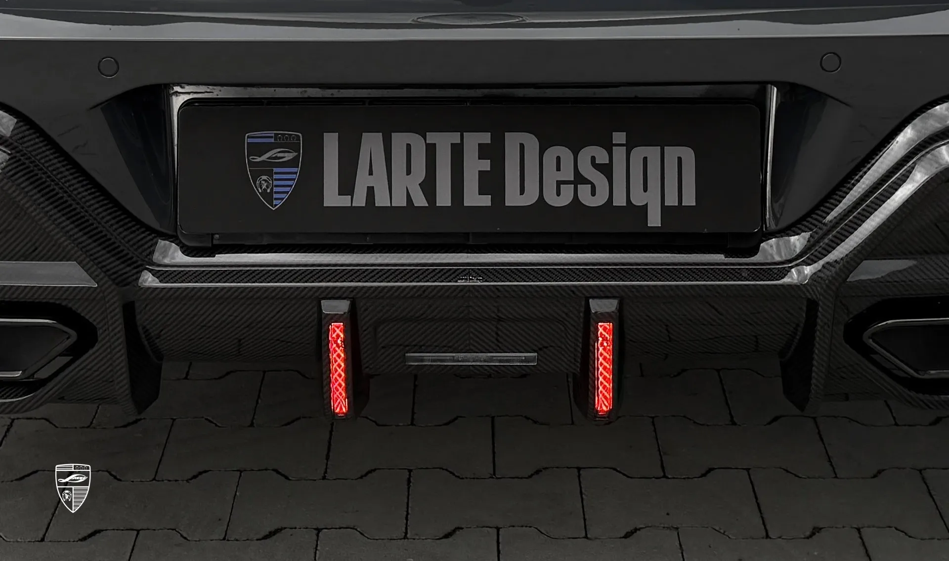 Дополнительные стоп-сигналы в тюнинг-комплекте для BMW 7 Series G70 760i от LARTE Design