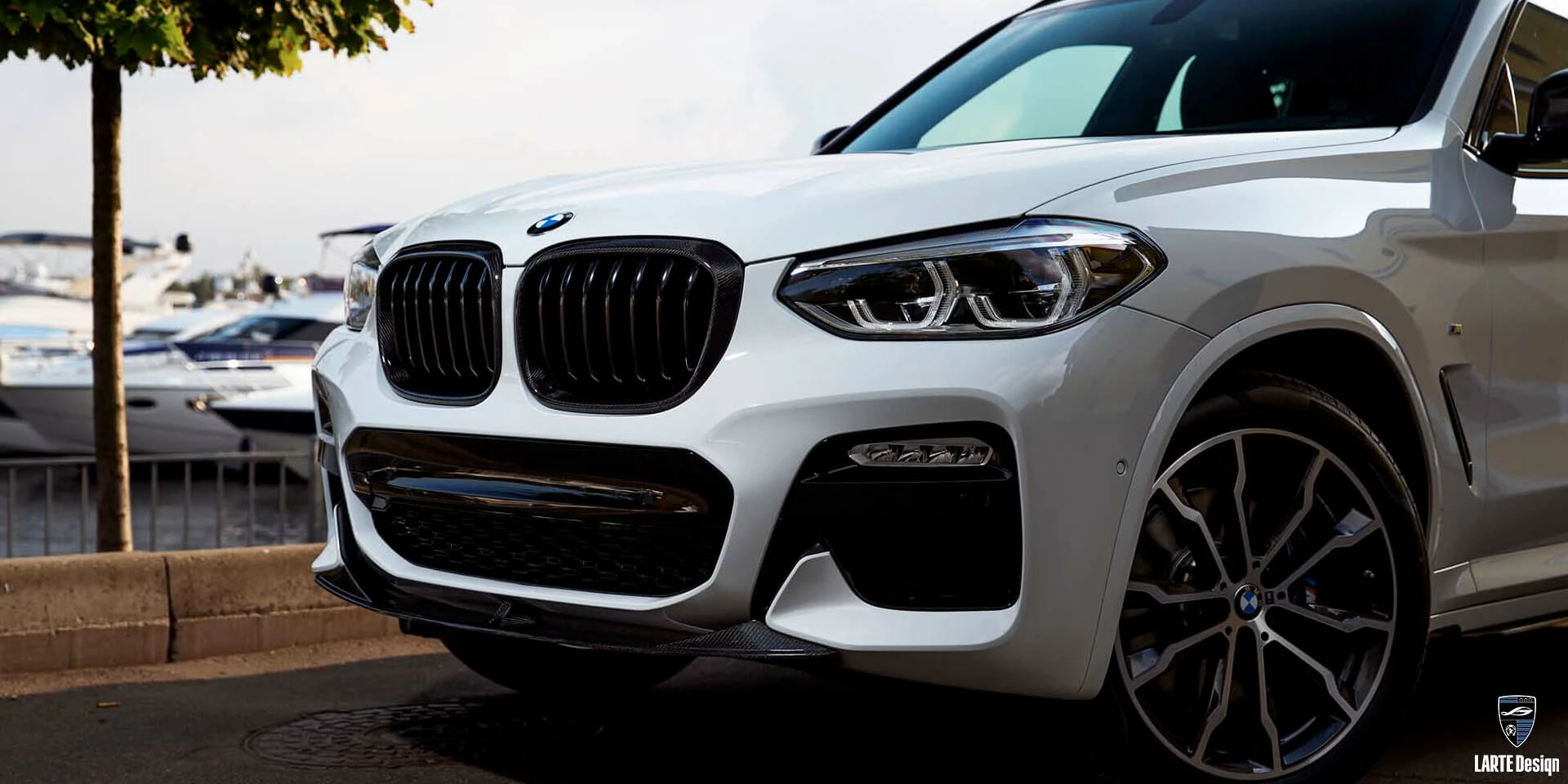 Приобретите новый аэродинамический комплект из углеродного волокна для BMW X3 G01 arctic white