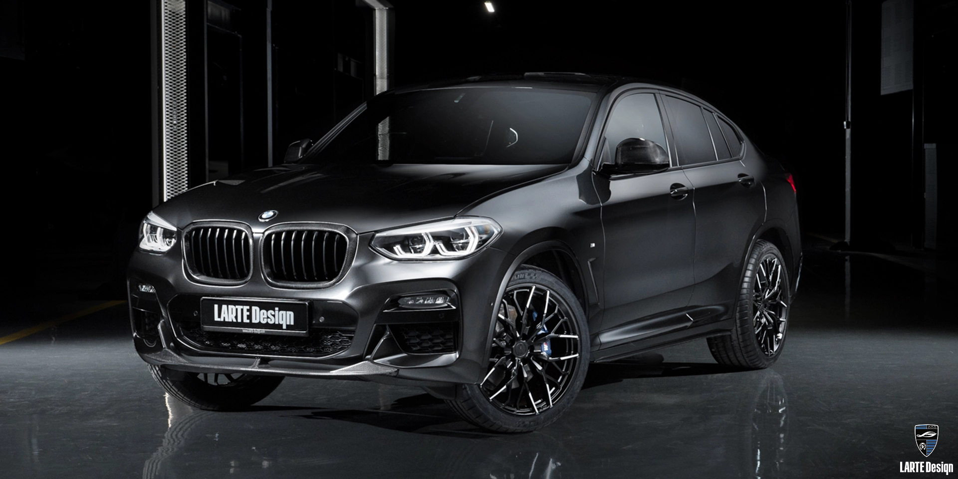 Заказать тюнинг обвесы карбон для BMW X4 G02 Сarbon Black Metallic 2023
