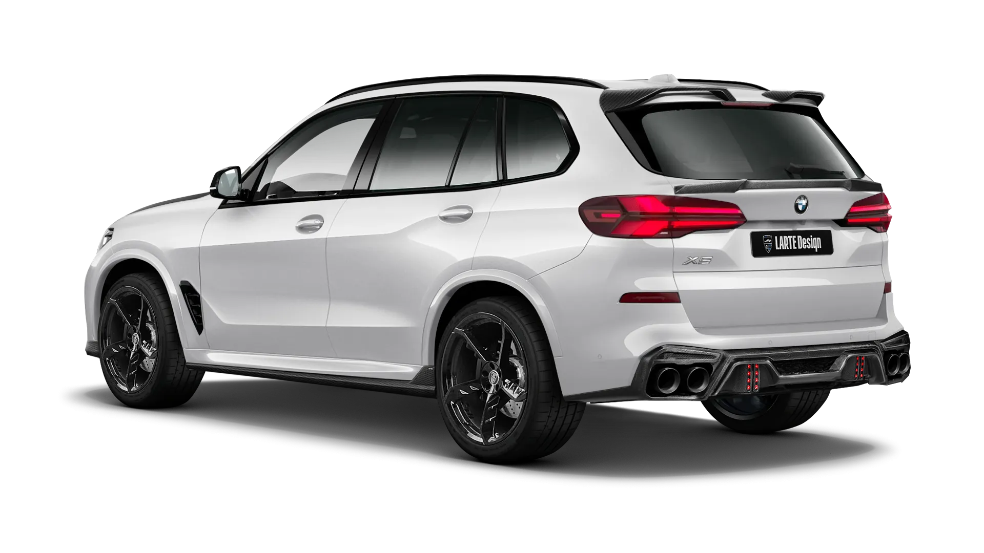 BMW X5 G05 LCI 2023 - 2026 в цвете Mineral White с карбоновым тюнингом