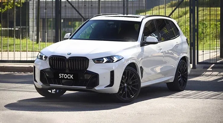 Перед под углом BMW X5 G05 LCI 2023 - 2026 с кастомным обвесом