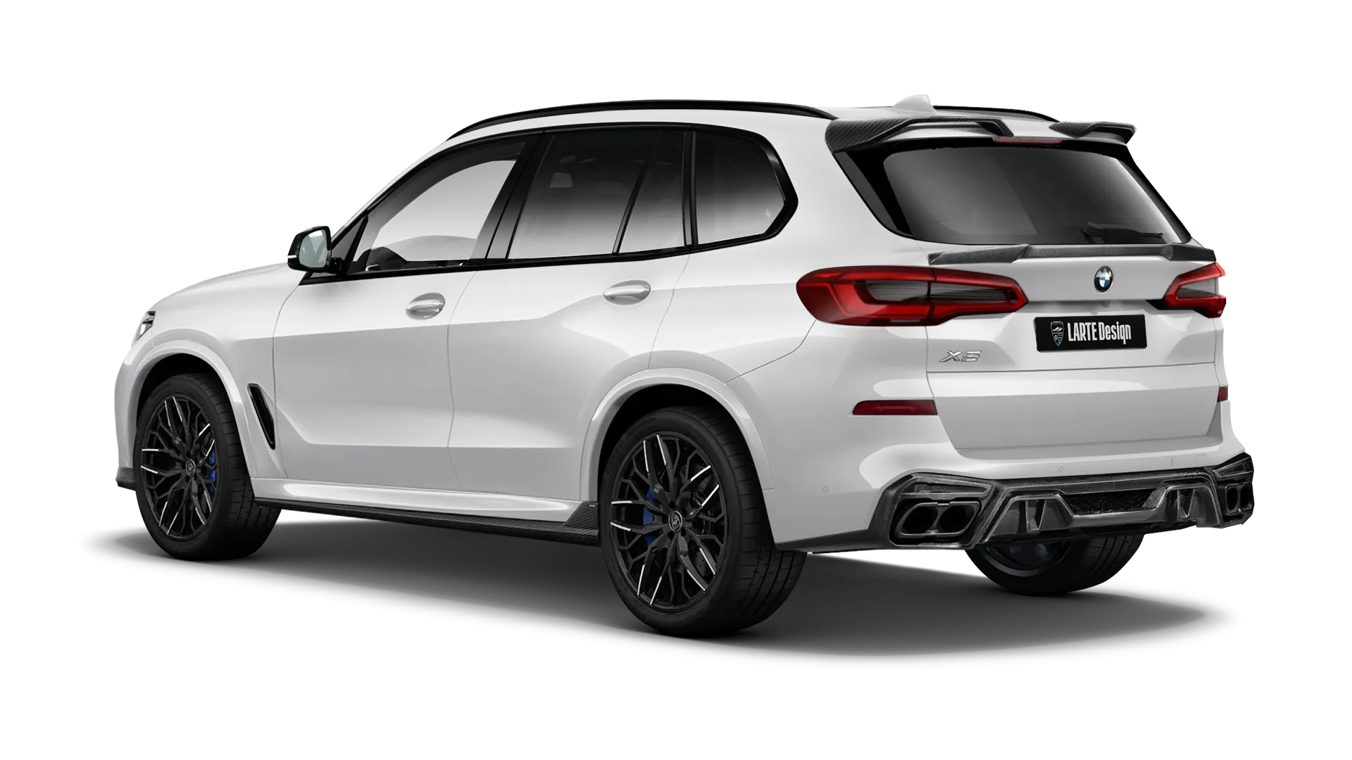 BMW X5 G05 2019 - 2023 в цвете Mineral White с карбоновым тюнингом