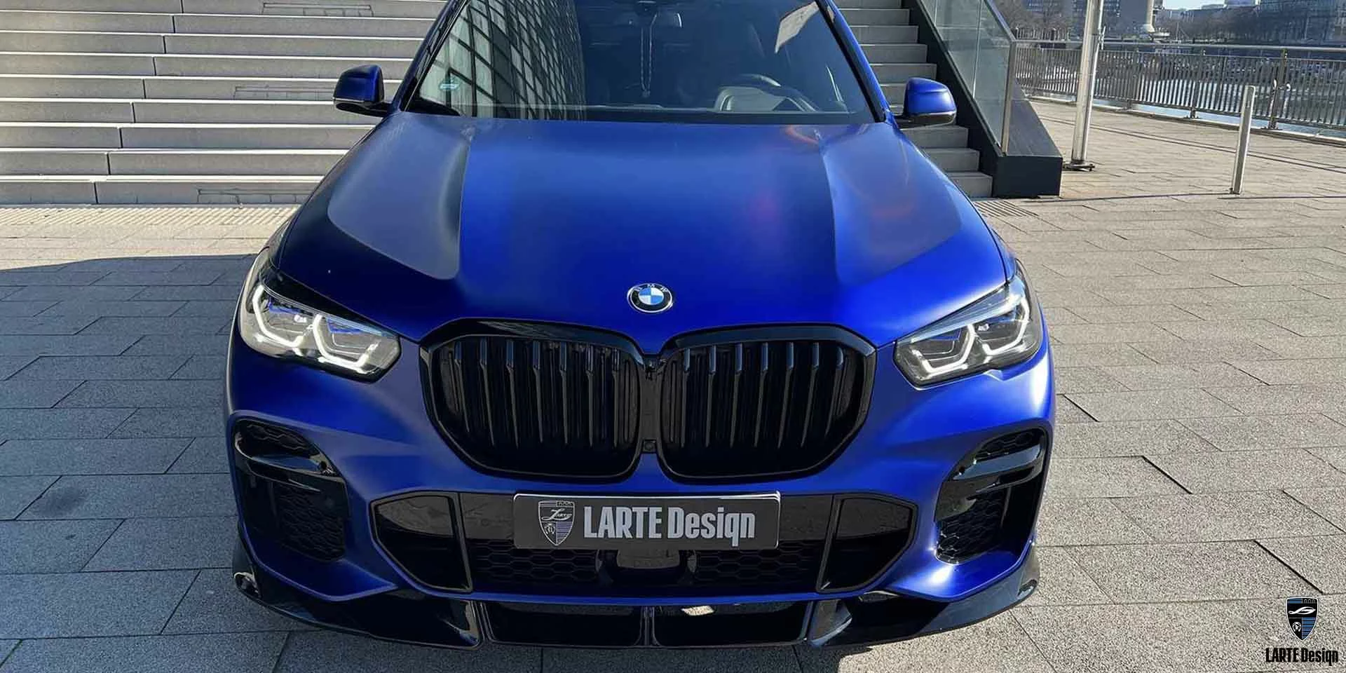 Закажите индивидуальный тюнинг для BMW X5 M sport G05 M50i Phytonic Blue Metallic