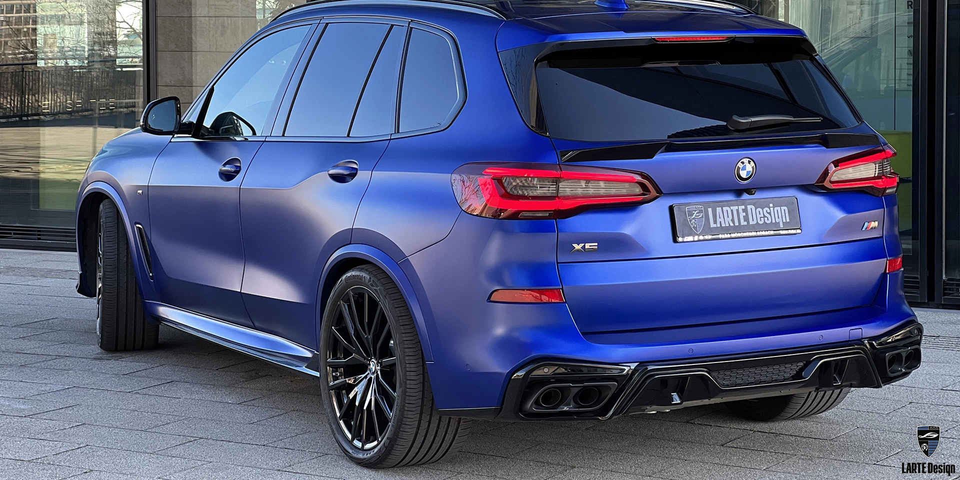 Закажите новые наконечники выхлопных газов из углеродного волокна для BMW X5 M sport G05 Phytonic Blue Metallic 2022
