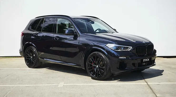Перед под углом BMW X5 G05 2019 - 2023 с кастомным обвесом