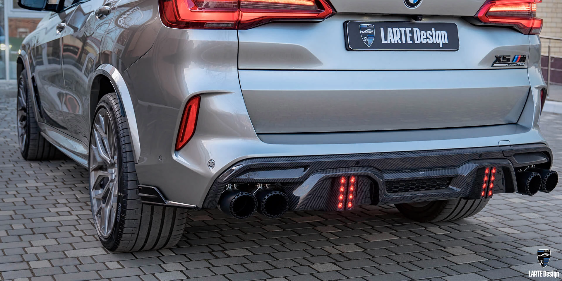 Закажите наконечники глушителя из углеродного волокна для BMW X5M LARTE Performance Competition F95 Dravit Grey Metallic 