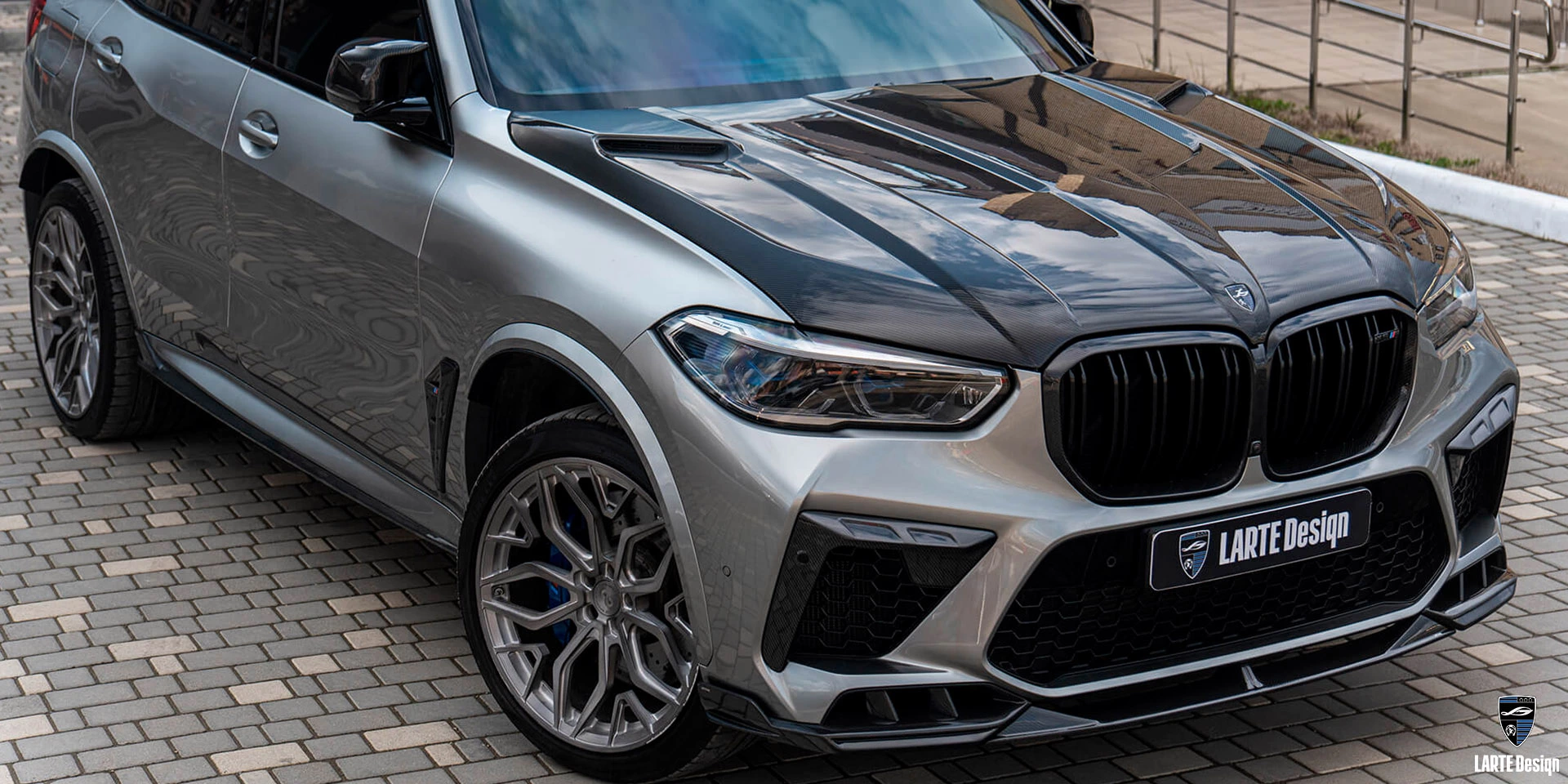 Купите изготовленный на заказ капот из углеродного волокна для LARTE Performance BMW X5M Competition F95 Dravit Grey Metallic 