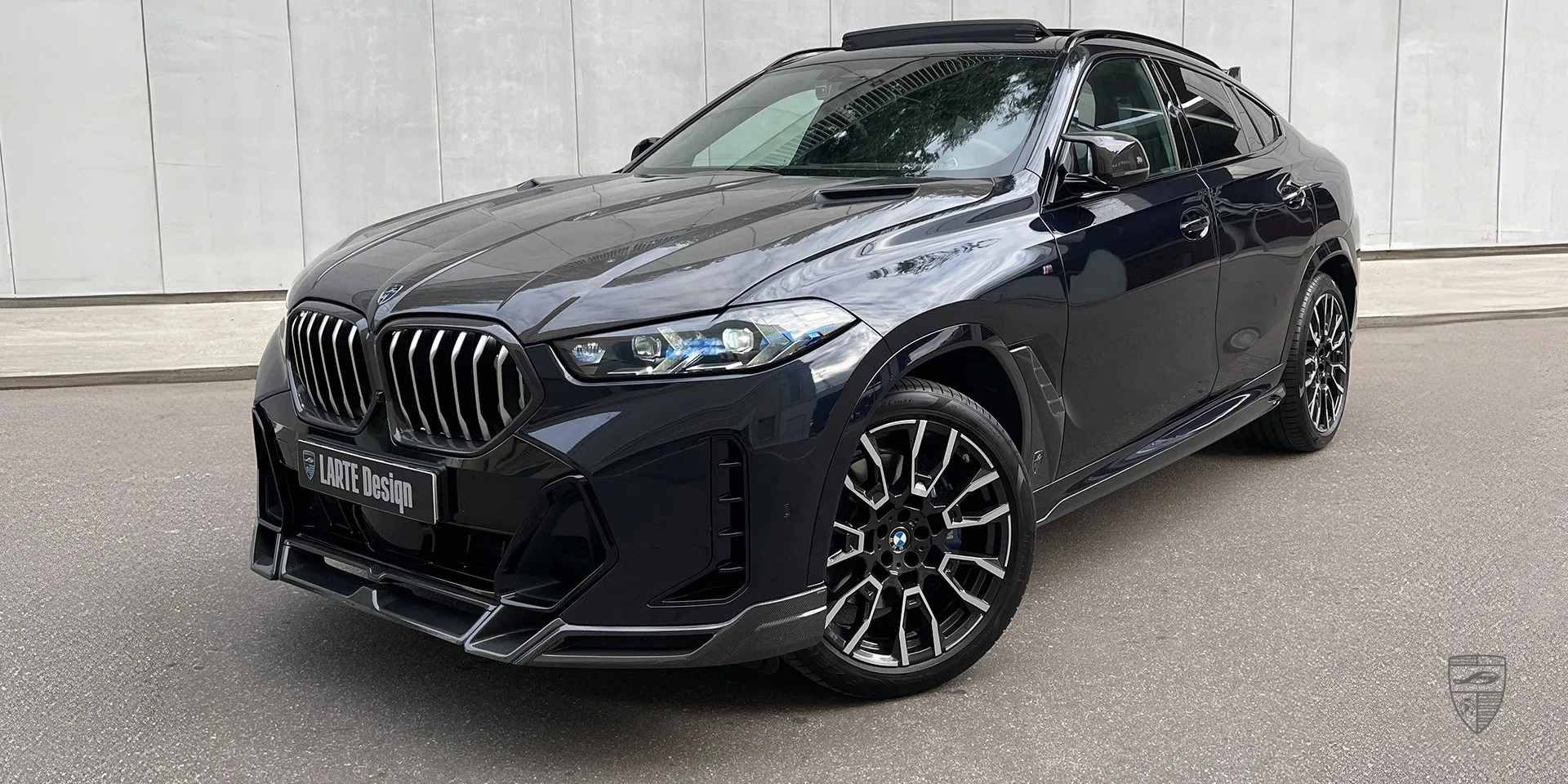Pre‑preg‑карбоновый комплект для BMW X6 G06: высокая прочность, глянец и гладкие поверхности