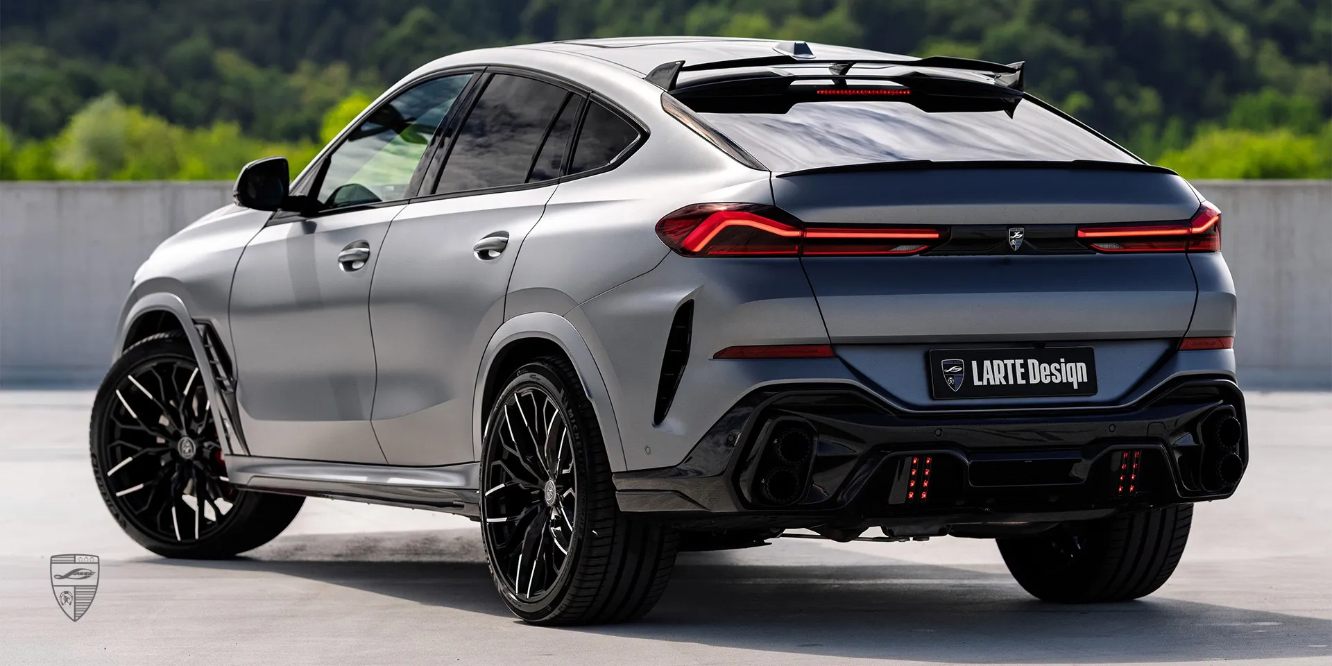 Люксовый карбоновый стайлинг для BMW X6: утончённые детали и элегантная отделка