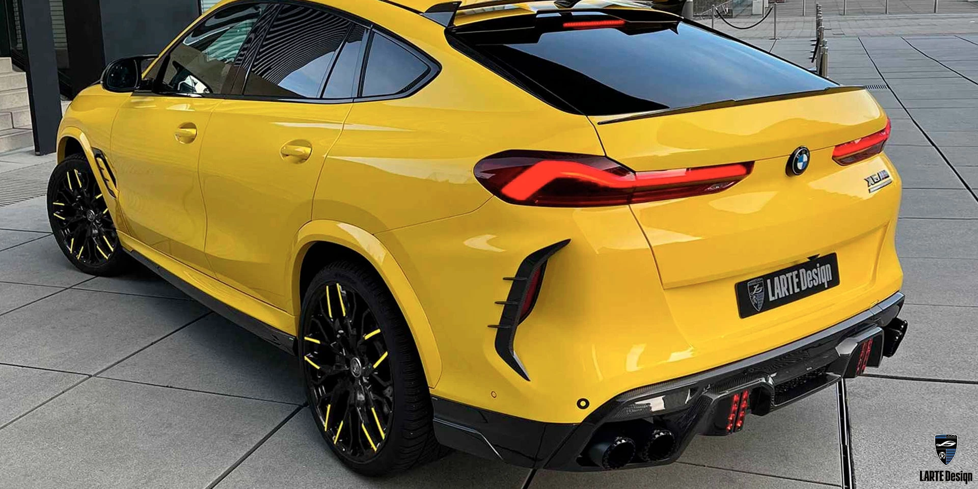 Приобретите новый аэродинамический обвес из углеродного волокна для BMW X6 M Competition F96 LARTE Performance в желтом цвете