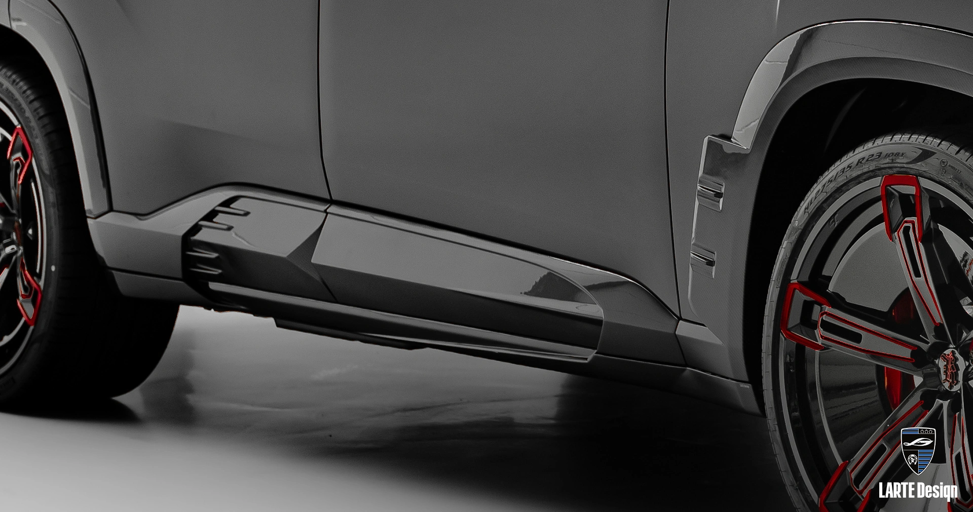Эксклюзивные молдинги на двери (из 2 деталей) для BMW XM G09 Label Red 2023 года