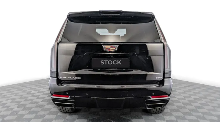 Задний профиль Cadillac Escalade 600 с кастомным тюнингом