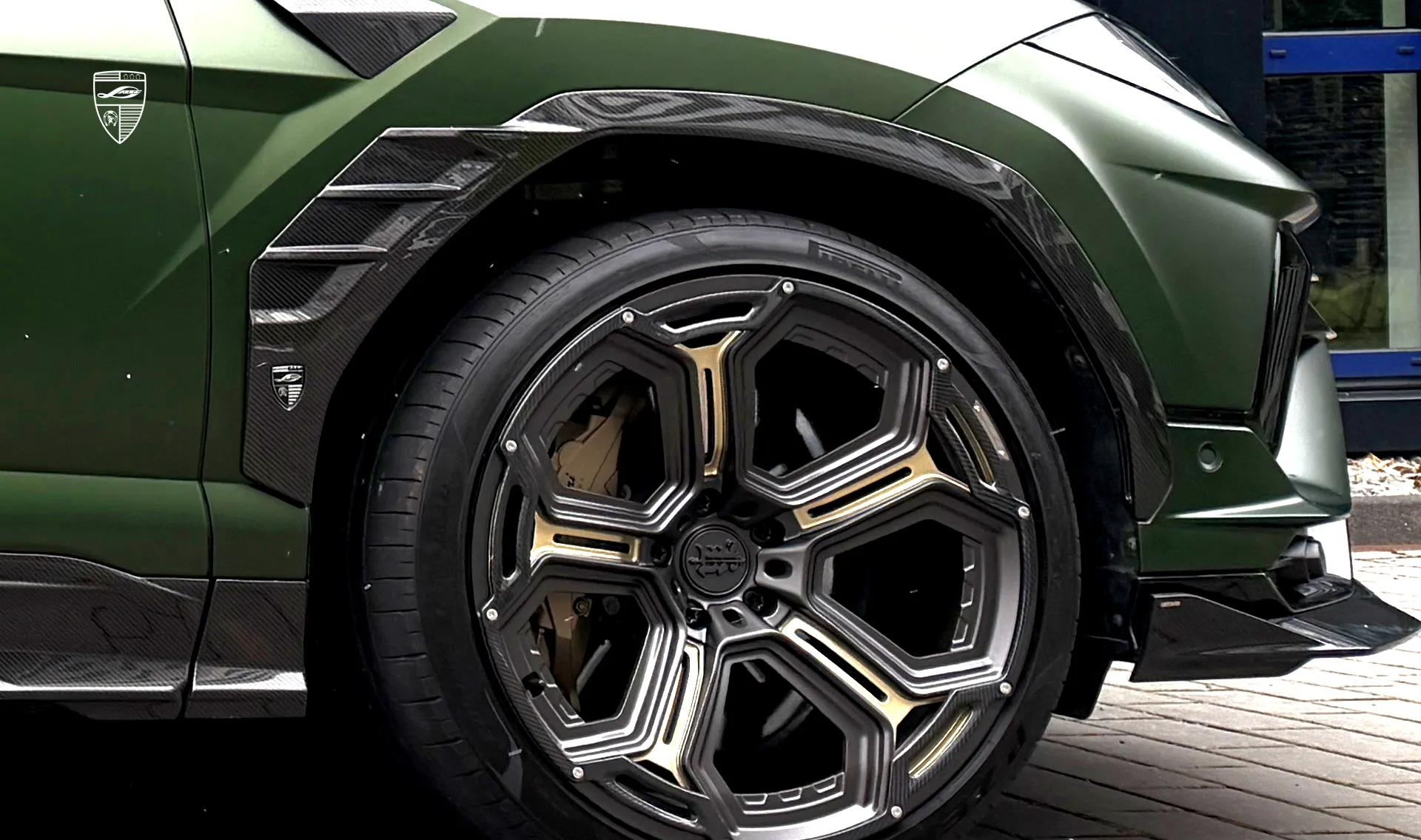 Обновление передних арок для авто класса люкс Lamborghini URUS S / Performante от LARTE Design