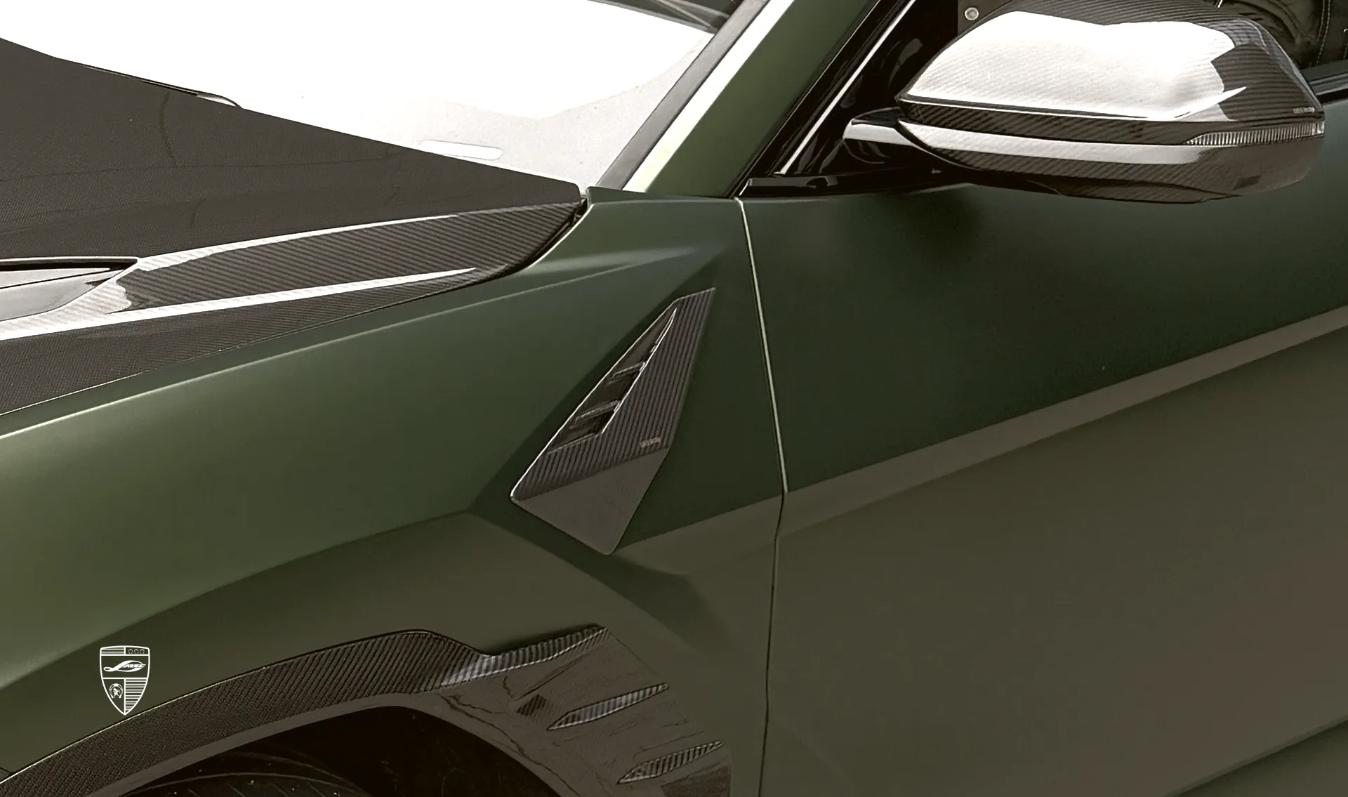 Обновление передних крыльев для SUV Lamborghini URUS S / Performante от LARTE Design