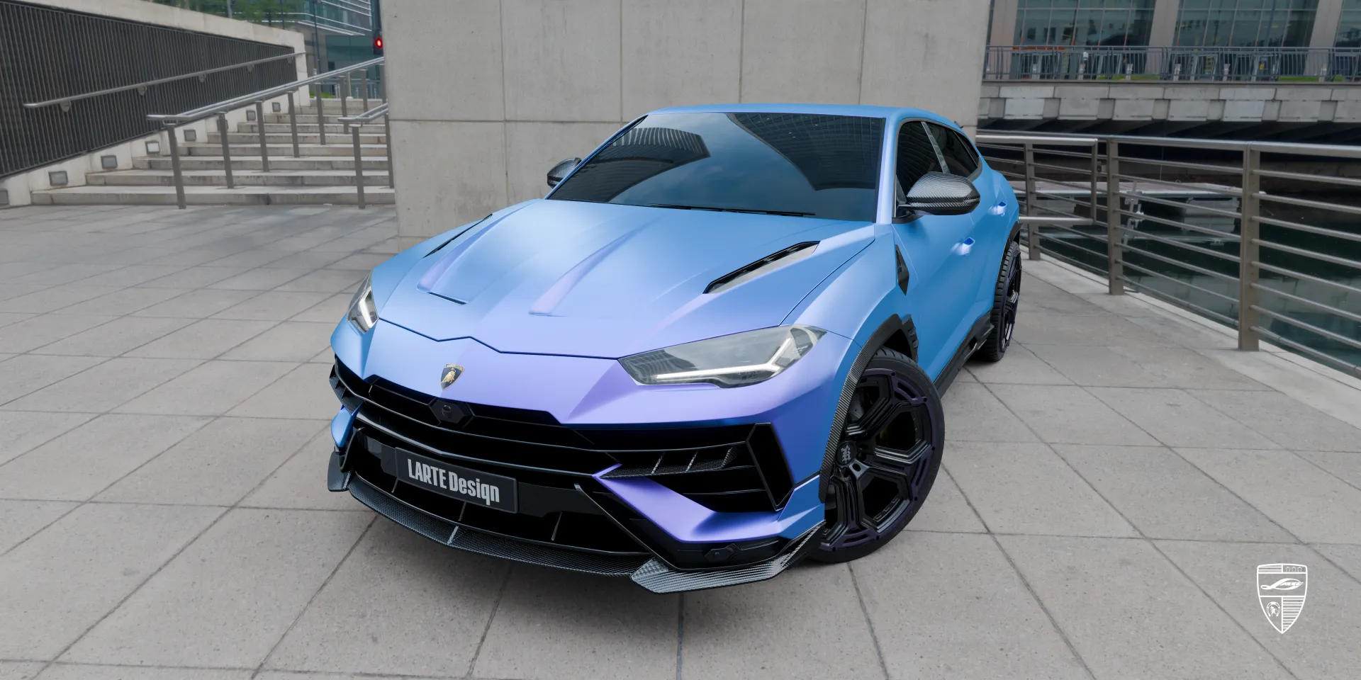Кастомный Lamborghini SUV: URUS S в голубой плёнке с брутальным видом