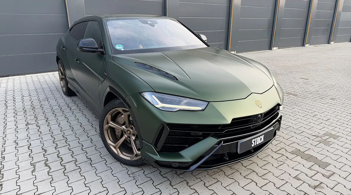 Перед Lamborghini URUS Performante с кастомным обвесом