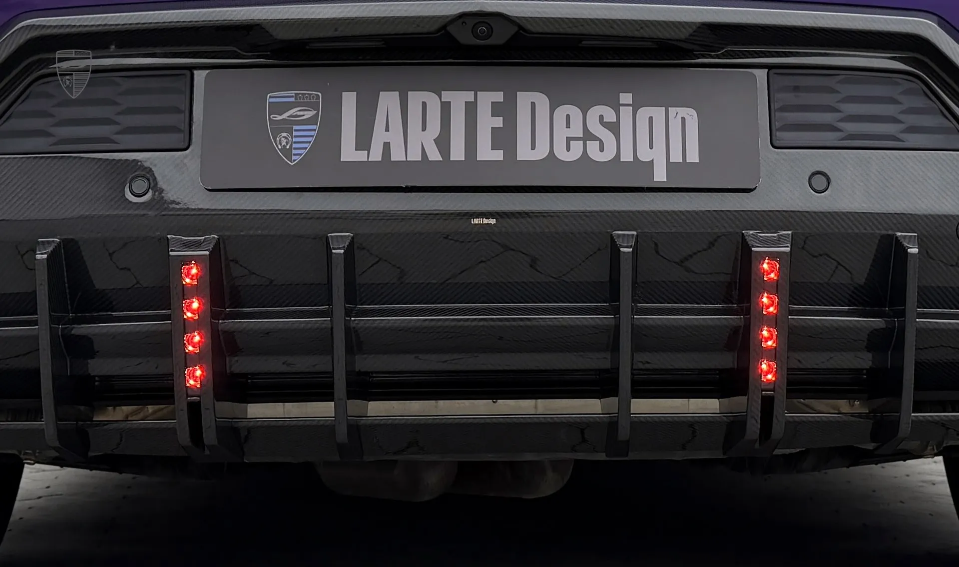 Дополнительные стоп-сигналы для авто класса люкс URUS SE от LARTE Design