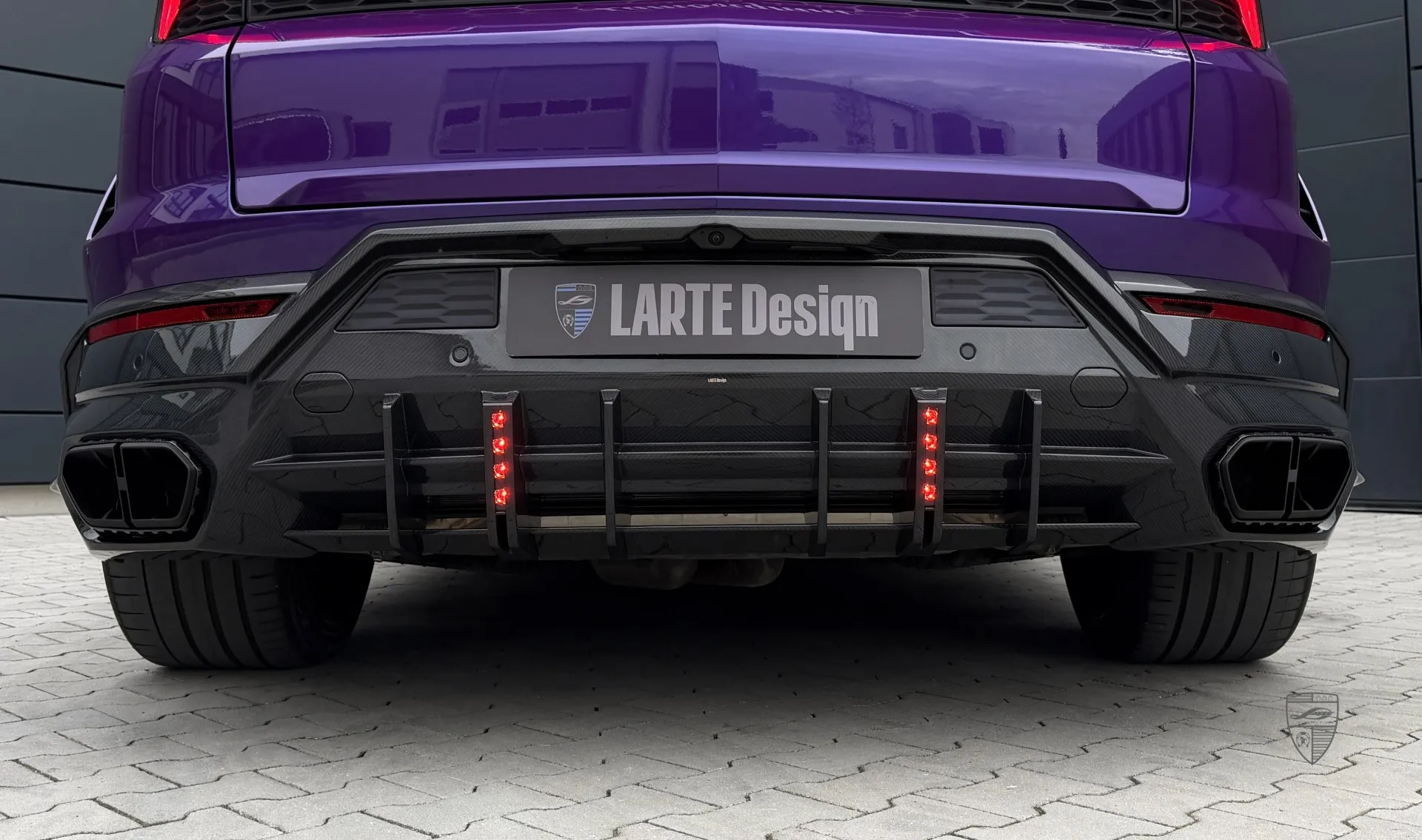 Диффузор в карбоне в кузовном комплекте для URUS SE от LARTE Design