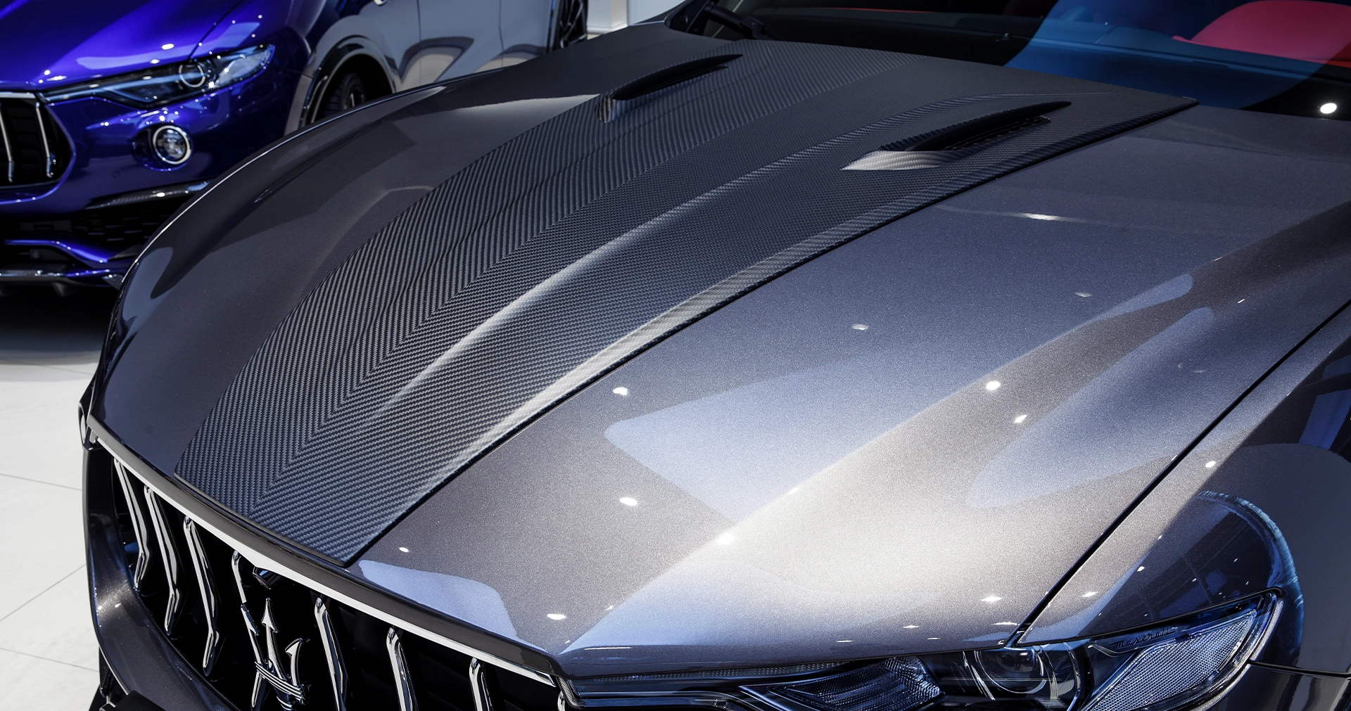 Карбоновая накладка на капот Maserati Levante 2018