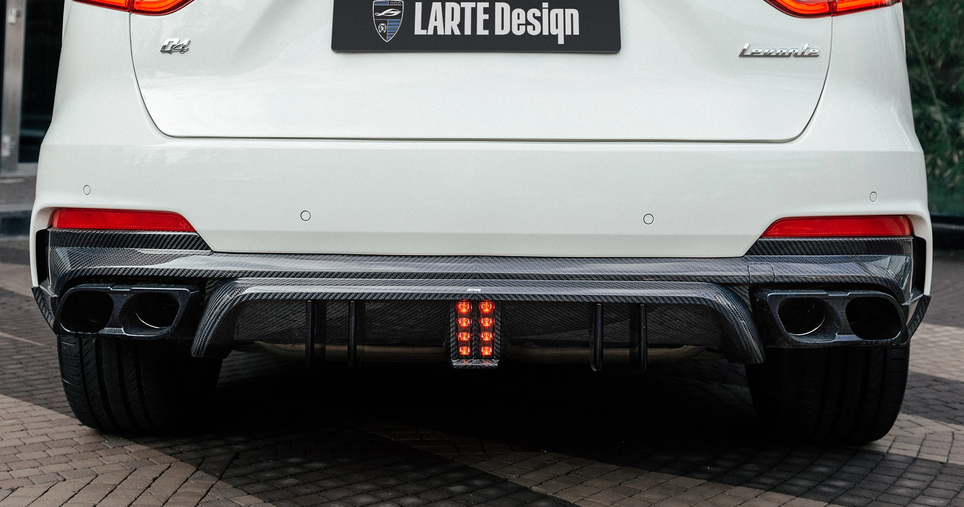 Приобрести диффузор из карбона для Maserati Levante GT V 8 Bianco/White 2019