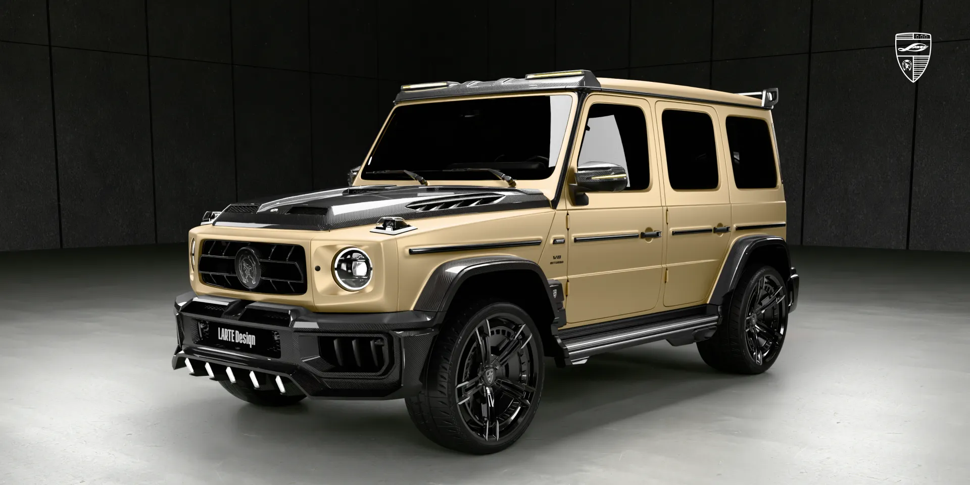 Расширители колёсных арок widebody на Mercedes G 63, крупный план спереди три четверти