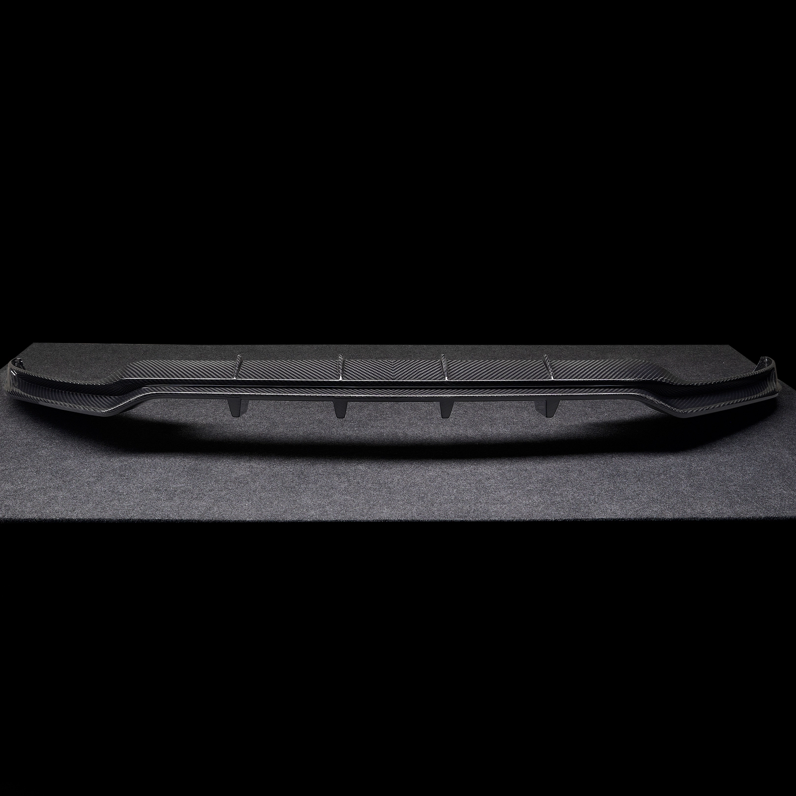 Карбоновый сплиттер в тюнинг-комплекте для Mercedes GLE Coupe AMG 63/63s C167 Facelift от LARTE Design