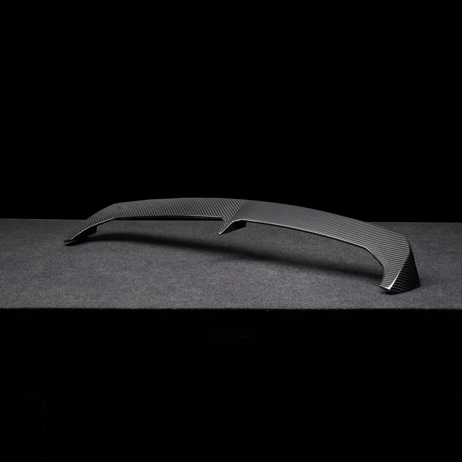 Карбоновый спойлер для спортивного авто Mercedes GLE Coupe AMG 63/63s C167 Facelift от LARTE Design