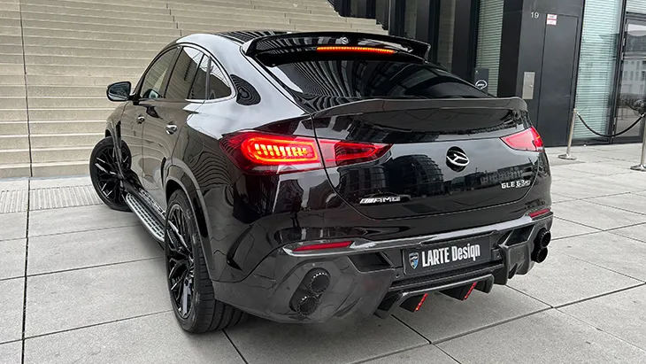 Задний профиль под углом MERCEDES GLE COUPE 63 C167 2019 - 2023 с кастомным тюнингом
