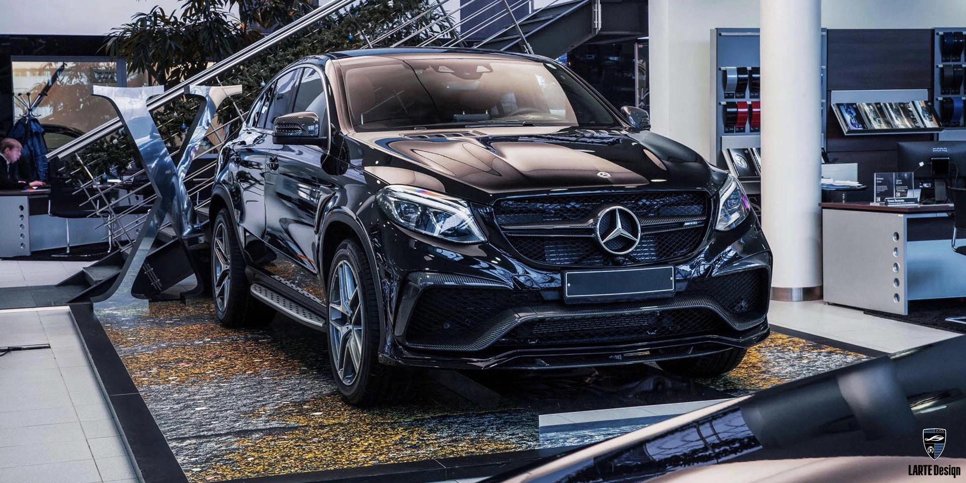Приобретите передний сплиттер из углеродного волокна для Mercedes-Benz GLE Coupe GLE 450 4MATIC+ С166 Obsidian Black metallic 
