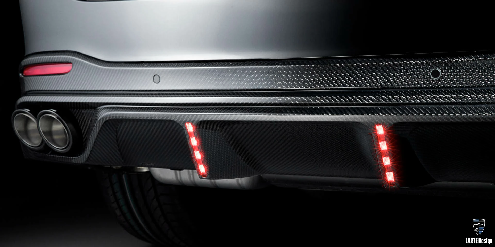 Запрос на дополнительный диффузор из углеродного волокна для Mercedes-Benz GLE 450 4MATIC Sport Plus Obsidian Black metallic 2024