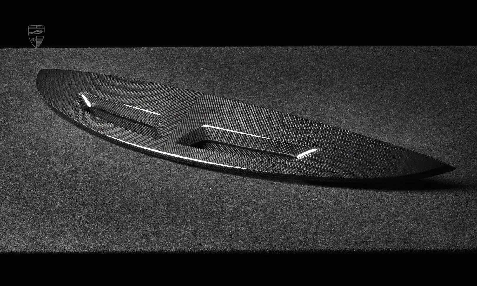 Обновление спойлера на крыше для семейного авто Mercedes GLS AMG 63 X167 Facelift от LARTE Design