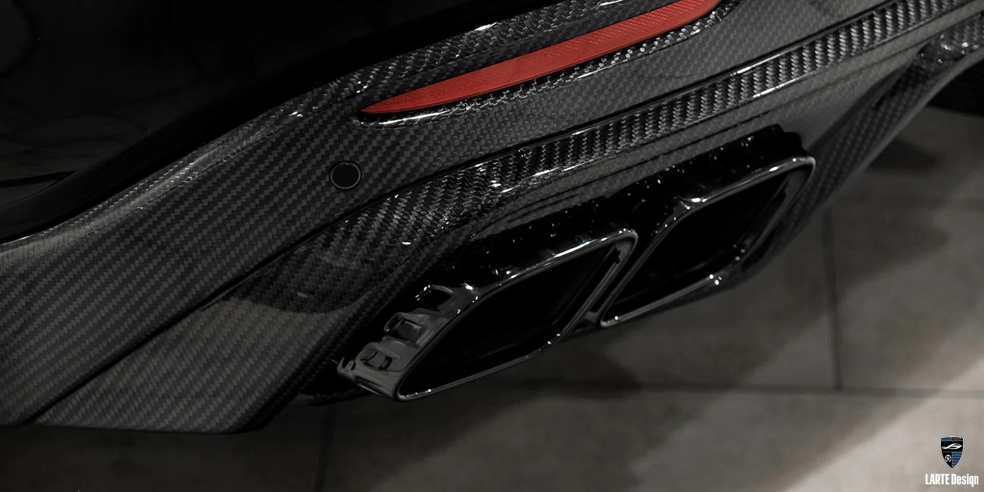 Закажите новые наконечники выхлопных газов из углеродного волокна для Mercedes Benz GLS 63 AMG 4MATIC+ Х167 M 177 DE 40 AL Obsidian Black metallic