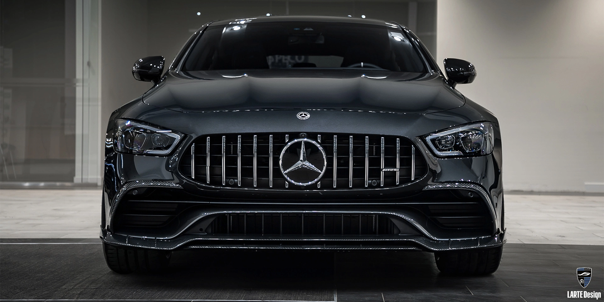 Заказать тюнинг-комплекты карбон для Mercedes-AMG GT 43 4MATIC X290 Obsidian Black металлик 2022
