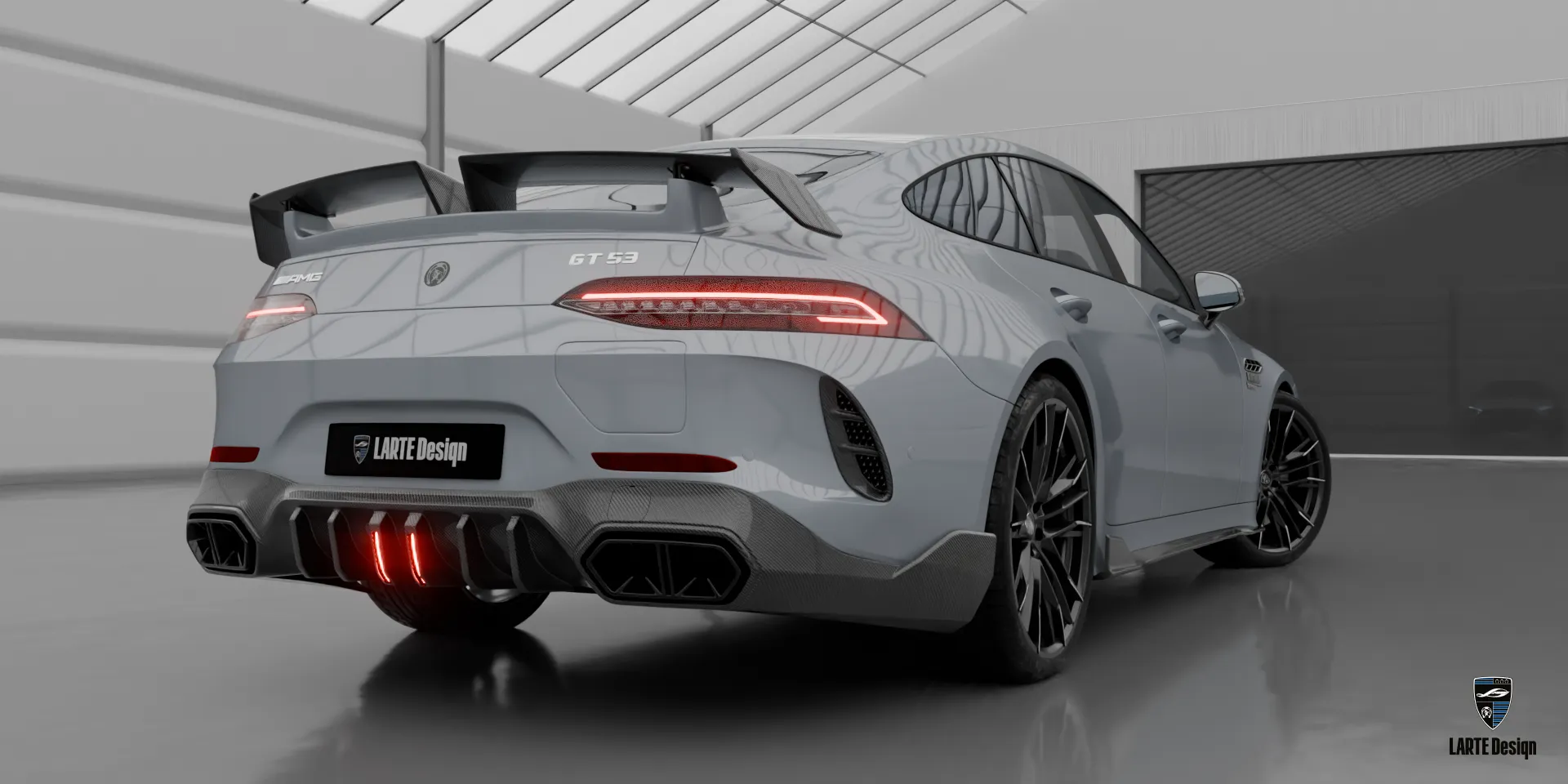 Серебристый GT AMG 53 Facelift – кастомный тюнинг и аэродинамический обвес