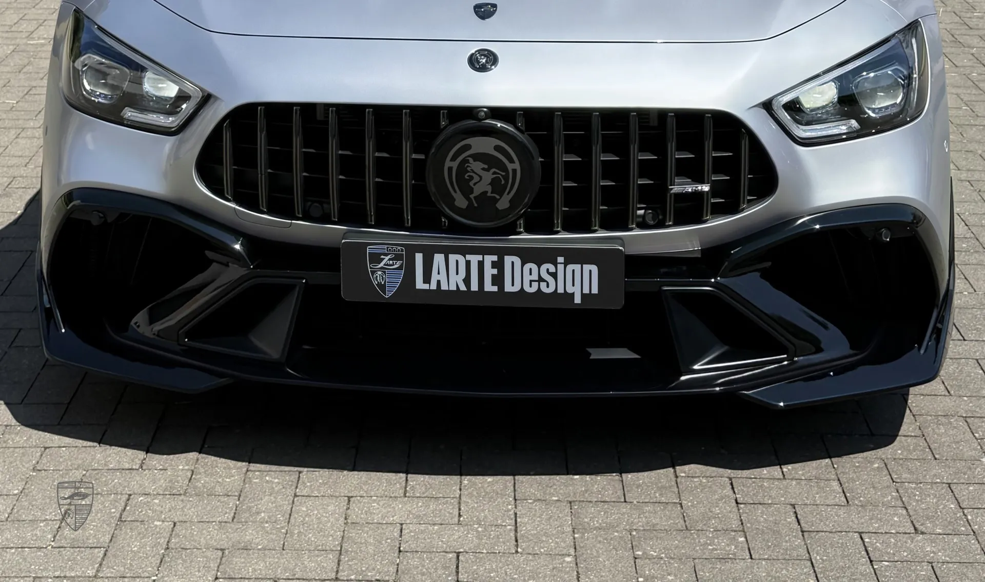 Передняя губа в кузовном комплекте для Mercedes GT 63s AMG от LARTE Design