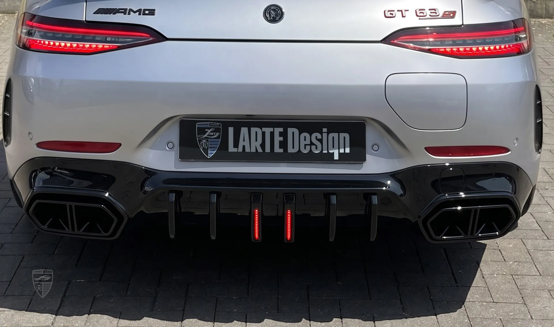 Диффузор в обвесе для Mercedes GT 63s AMG от LARTE Design
