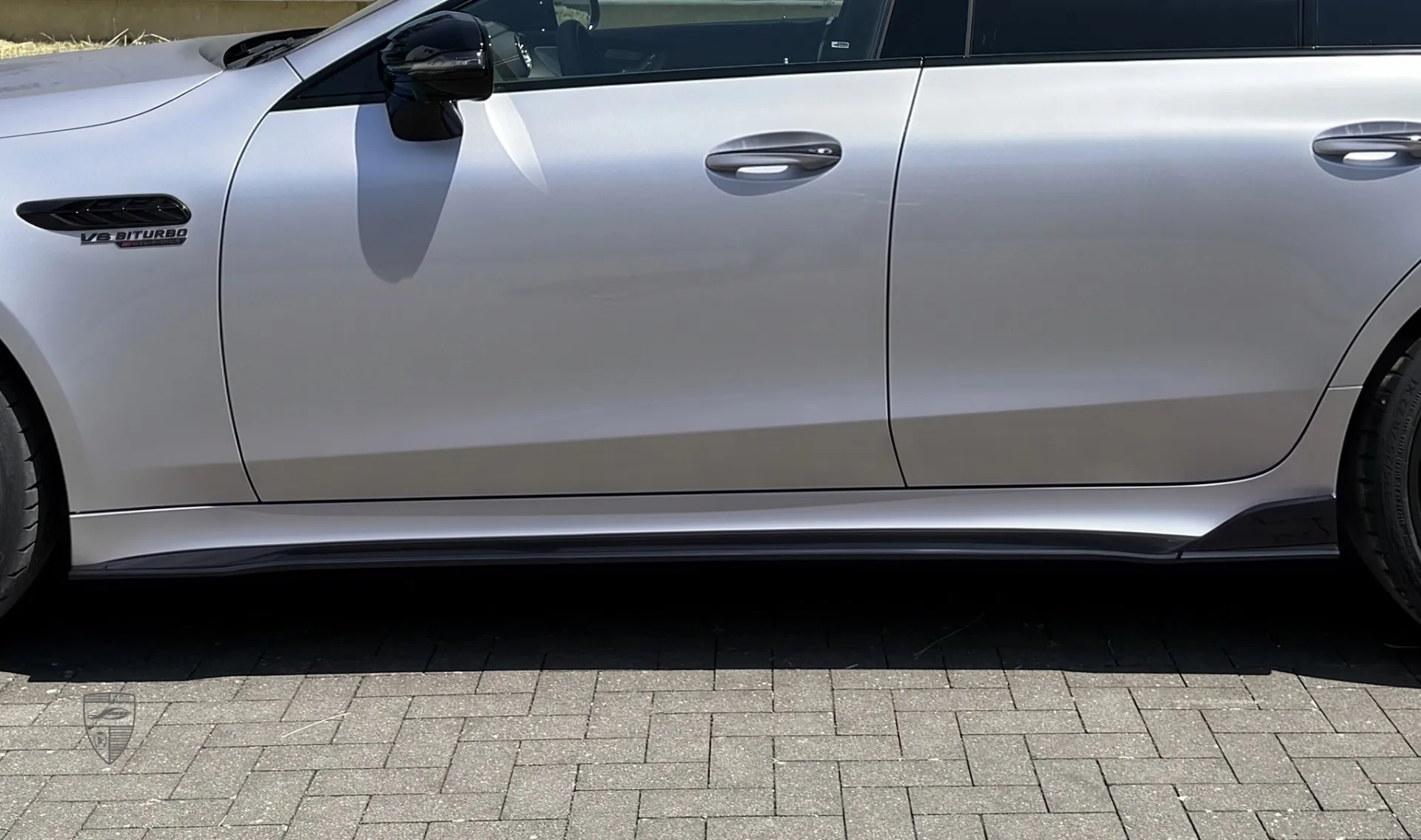 Боковые юбки в обвесе для Mercedes GT 63s AMG от LARTE Design